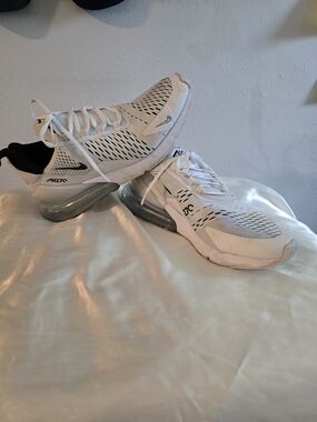Nike Air Max 270 White/Black Sneakers